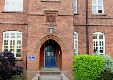 Chafyn Grove School
